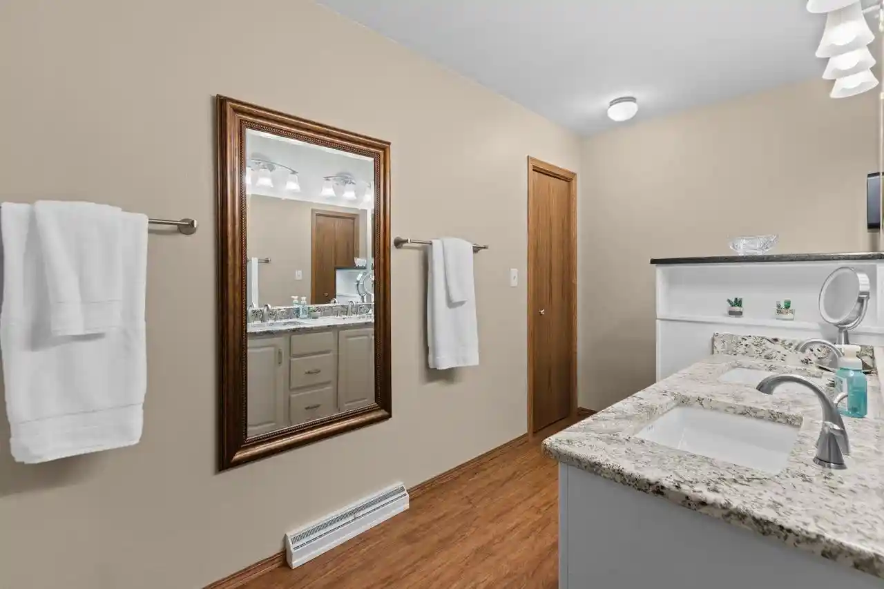 Listing Photo 5 - Condo for sale in building located at 1013 S W Ave, Appleton, WI 54915 - Unit #C