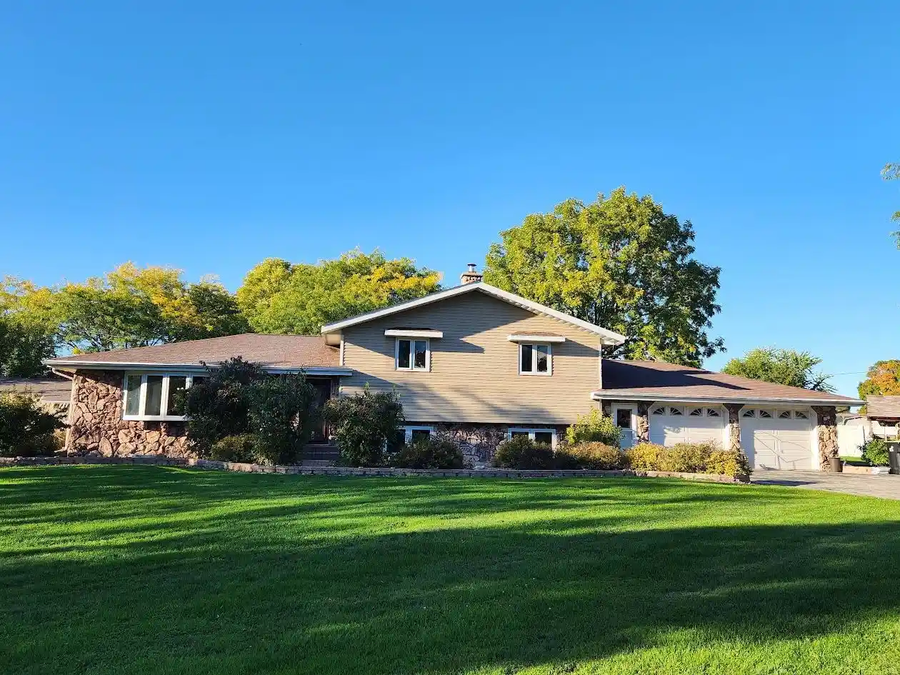 Photo 1 of Single family home for sale at 276 S Elm St, Oakfield, WI 53065 | MLS# 50333844 | Listing updated on 2026-10-09
