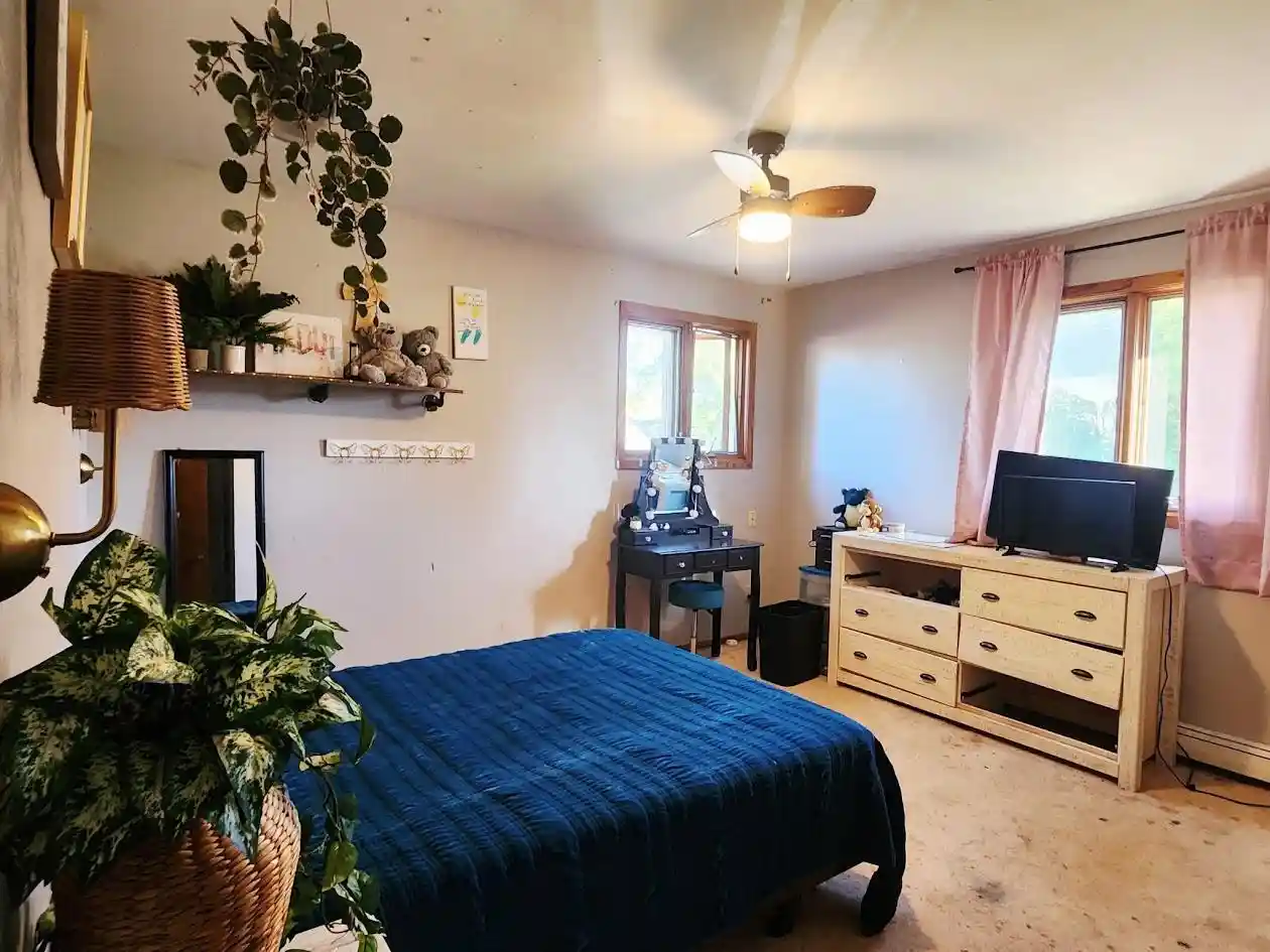 Photo 3 of Single family home for sale at 276 S Elm St, Oakfield, WI 53065 | MLS# 50333844 | Listing updated on 2026-10-09
