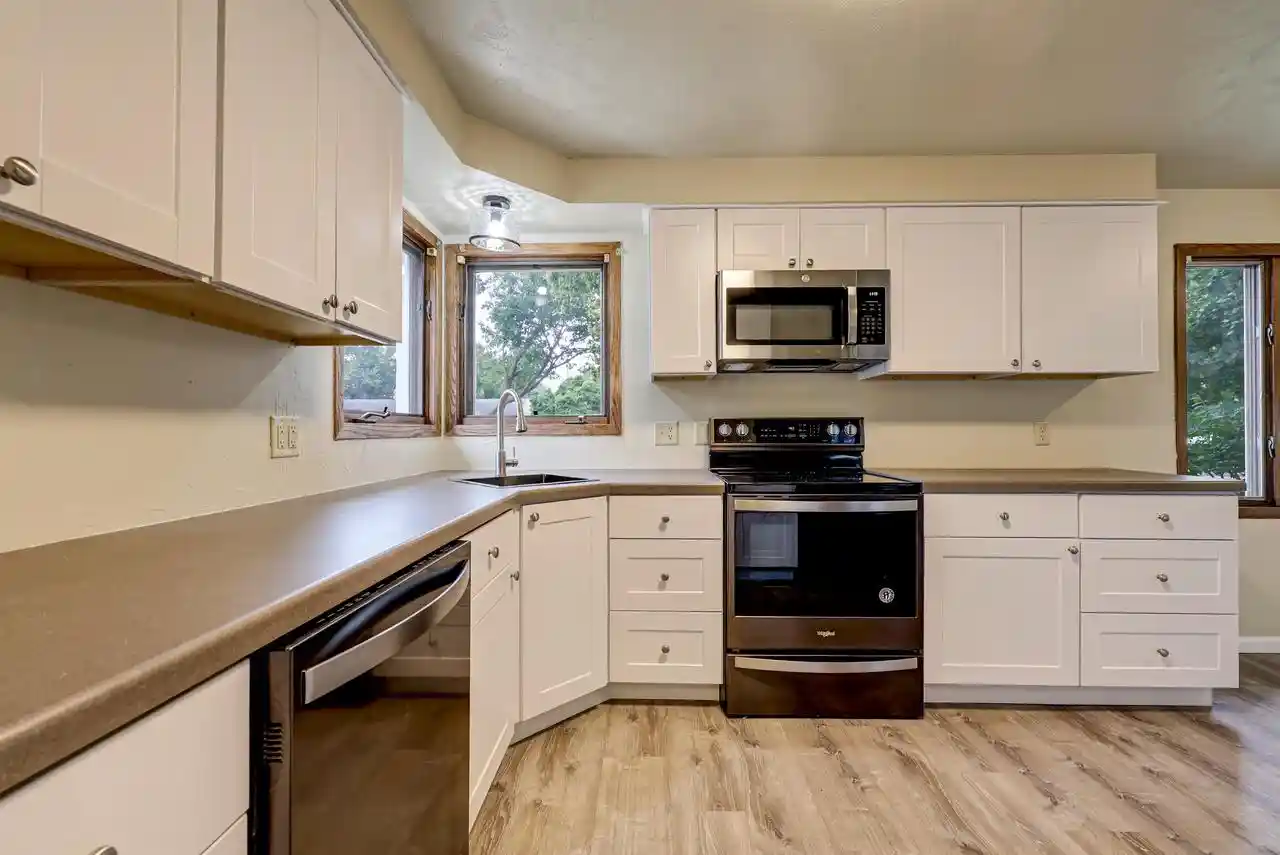 Photo 1 of Single family home for sale at 1630 E Glendale Ave, Appleton, WI 54911 | MLS# 50333827 | Listing updated on 2026-10-07