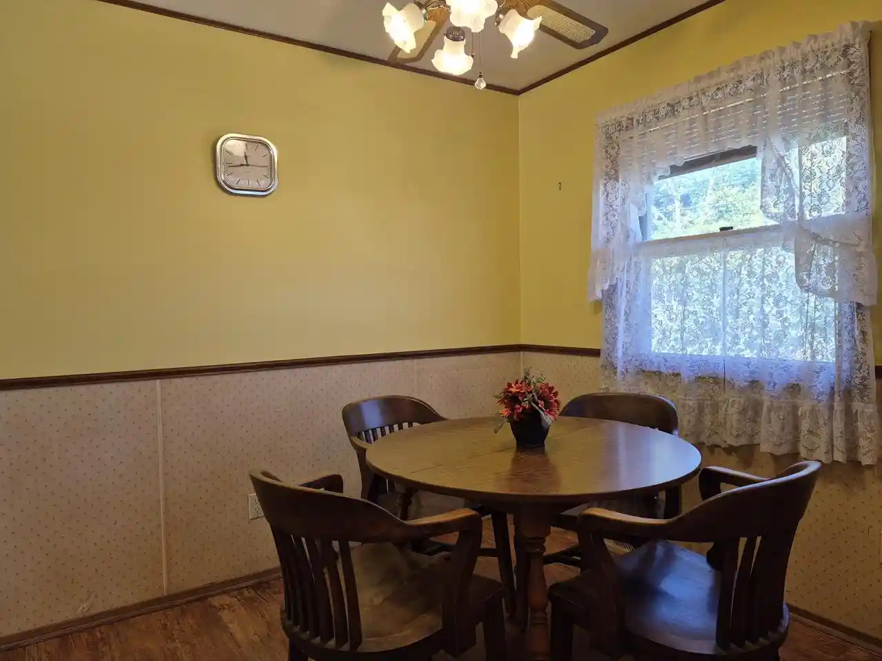 Photo 4 of Single family home for sale at 2240 W Leroy Ave, Milwaukee, WI 53221 | MLS# 1983602 | Listing updated on 2026-10-08