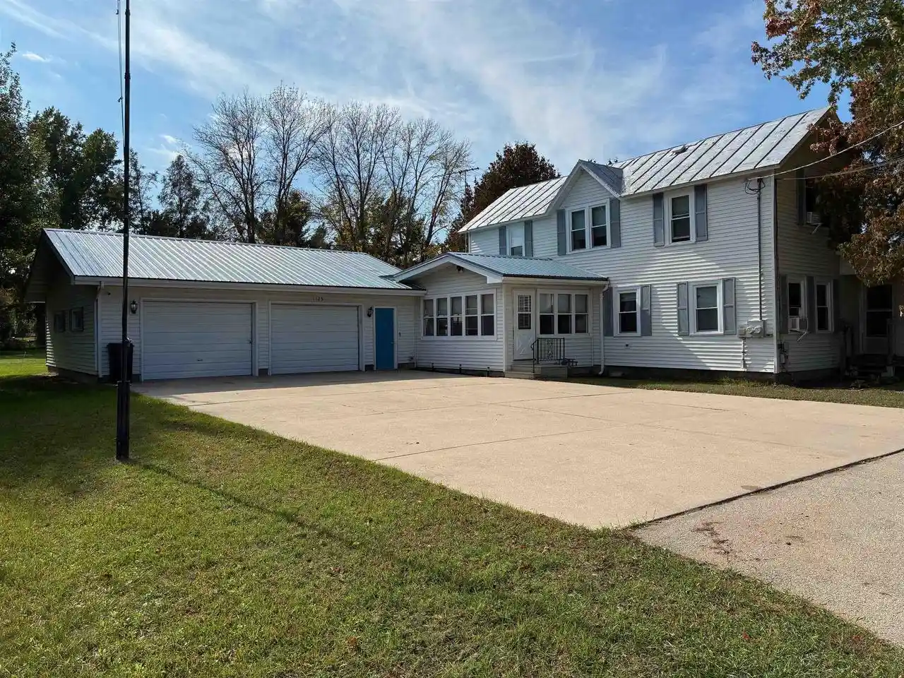 Photo 1 of Multi family home for sale at 1125 Mcdonald St, Oconto, WI 54153 | MLS# 50333871 | Listing updated on 2026-10-08