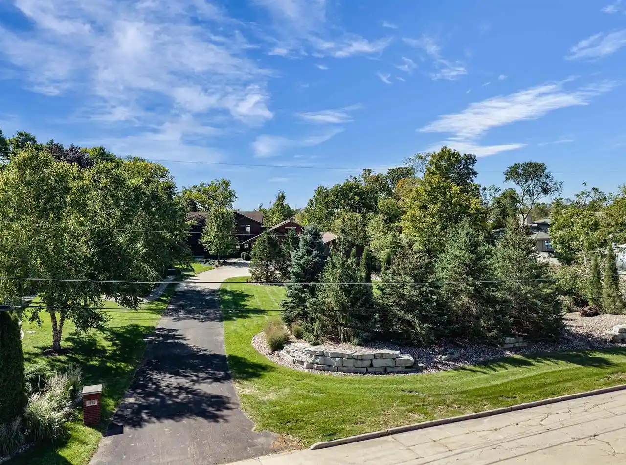 Photo 3 of Single family home for sale at 1515 W Reid Dr, Appleton, WI 54914 | MLS# 50333864 | Listing updated on 2026-10-08