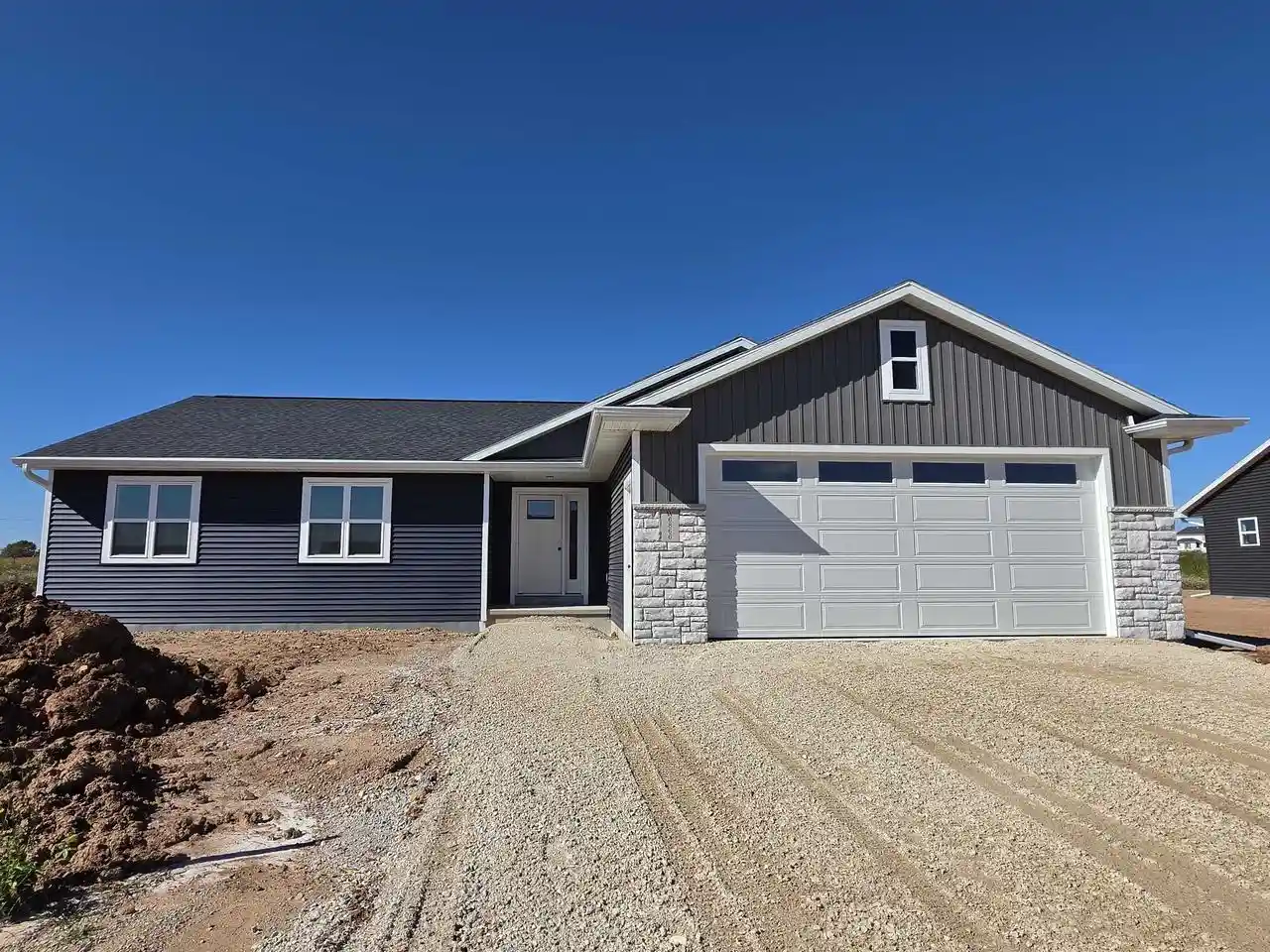 Photo 2 of Single family home for sale at W6866 Mcallister Dr, Greenville, WI 54942 | MLS# 50333876 | Listing updated on 2026-10-06