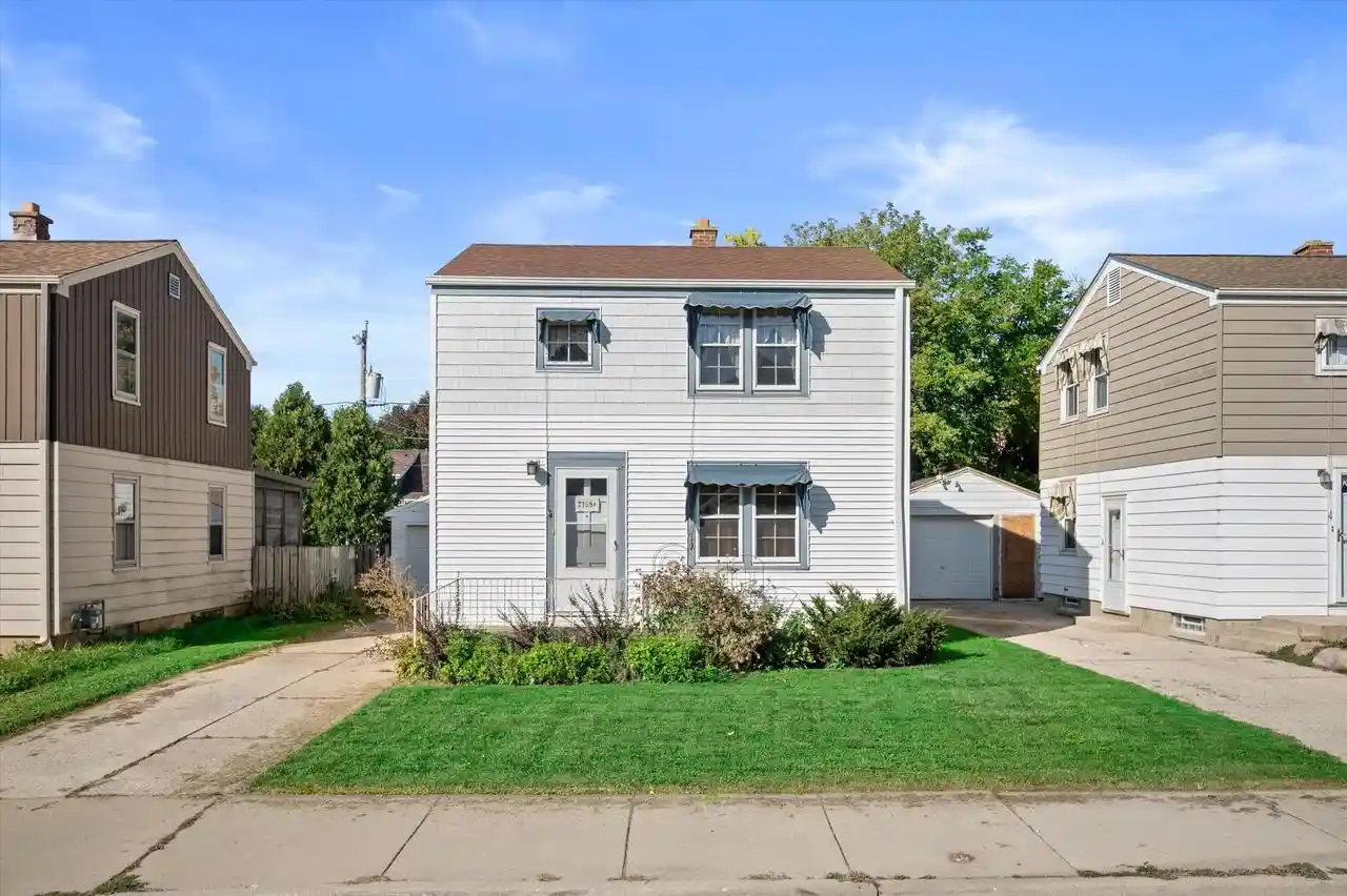 Single family home for sale at 2759 S Humboldt Park Ct, Milwaukee, WI 53207 | MLS# 1983607