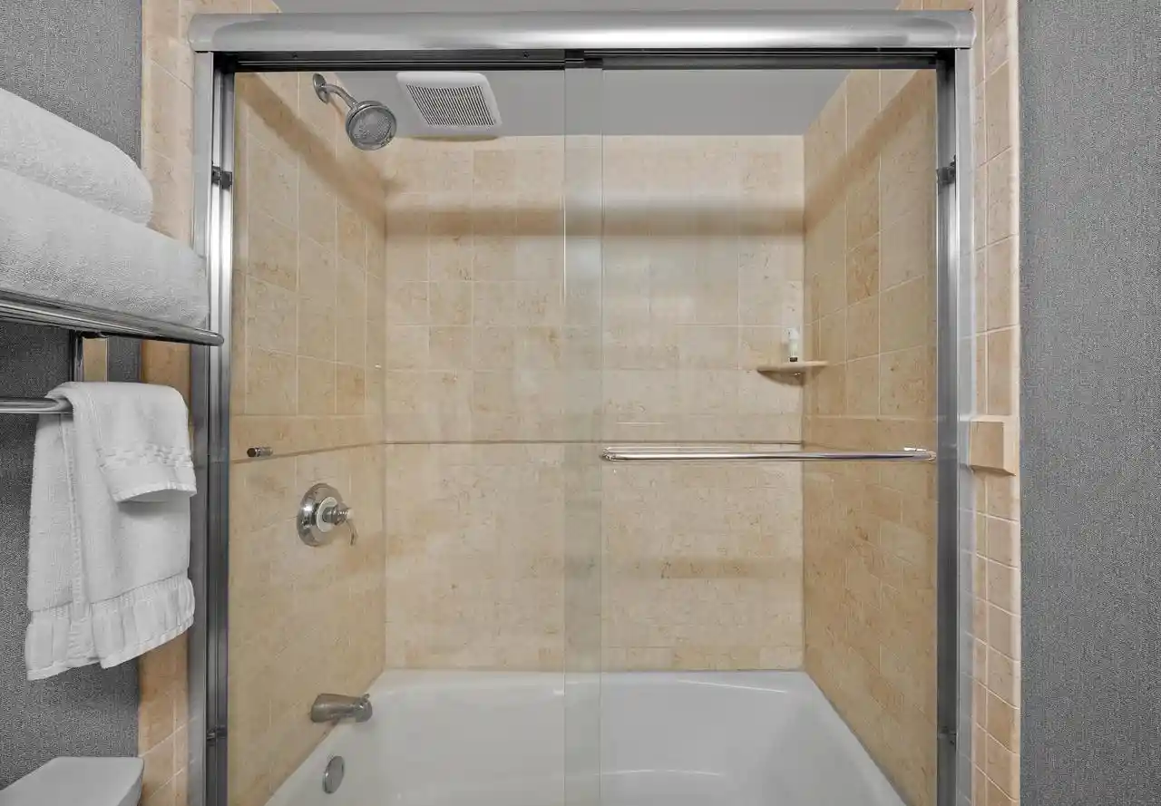 Photo 3 of Condo for sale at 269 Fontana Blvd #1515, Fontana, WI 53125 | MLS# 1983616 | Listing updated on 2026-10-06