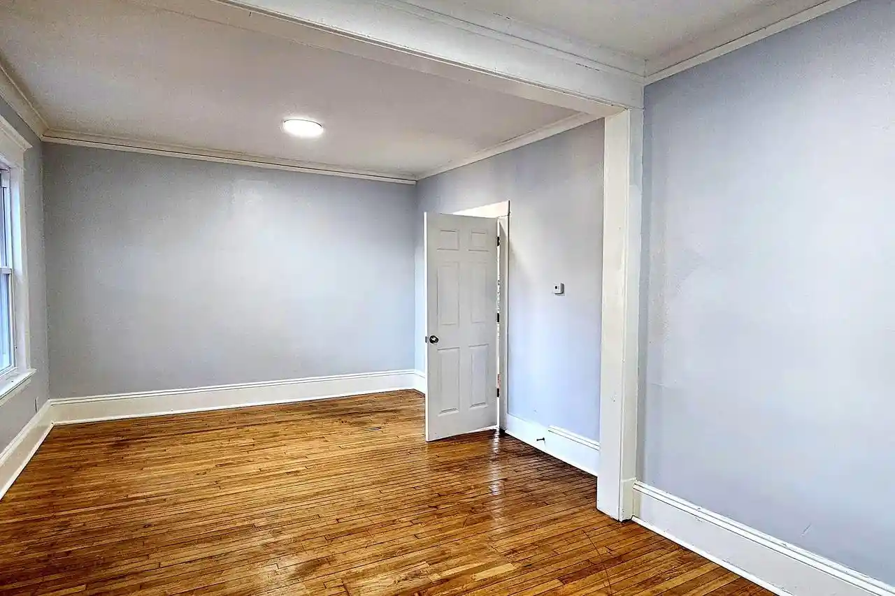 Listing Photo 4 - Condo for sale in building located at 2633 N 20th St, Milwaukee, WI 53206 - Unit #2635