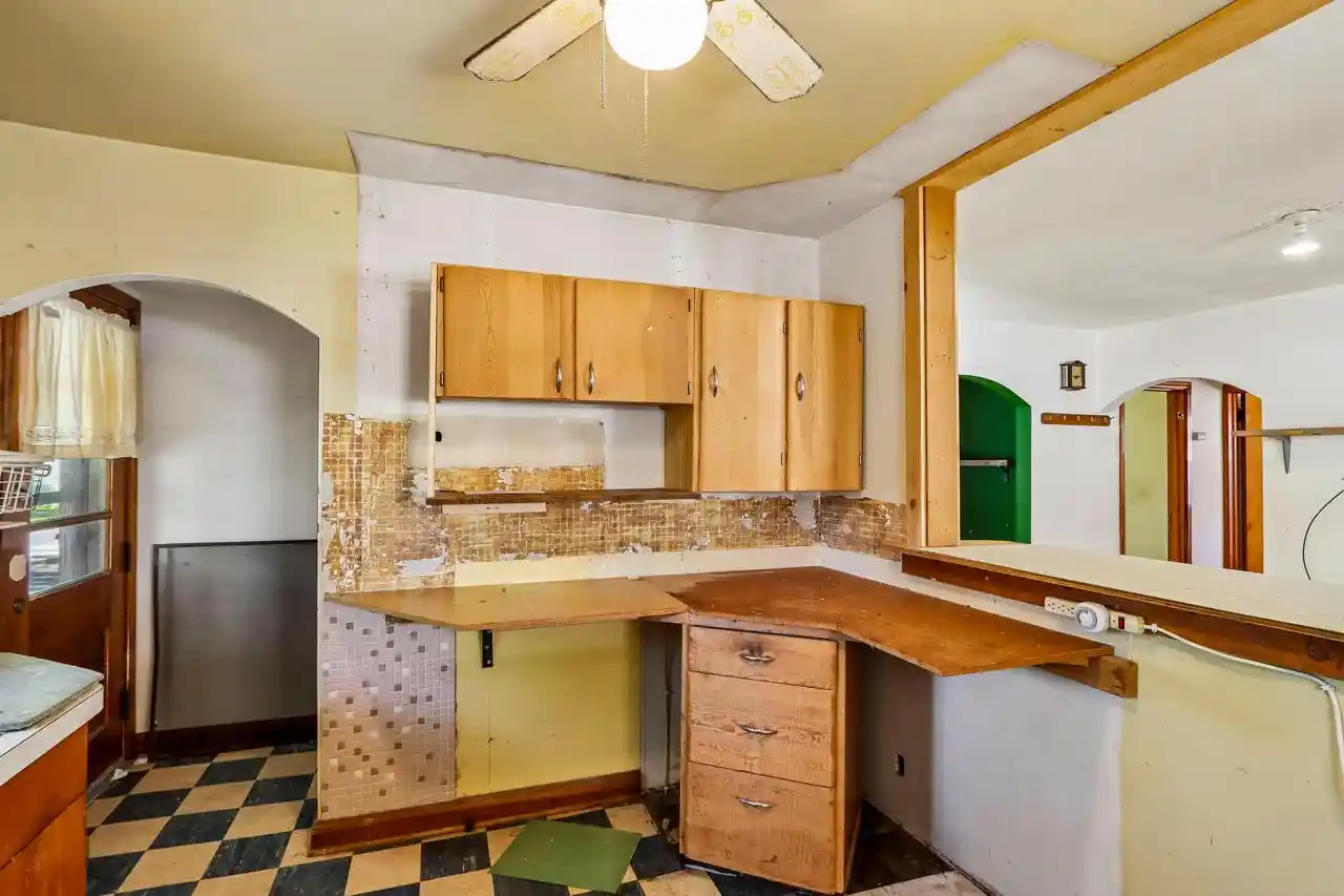 Photo 3 of Single family home for sale at 715 Elizabeth St, Oconomowoc, WI 53066 | MLS# 1983618 | Listing updated on 2026-10-09