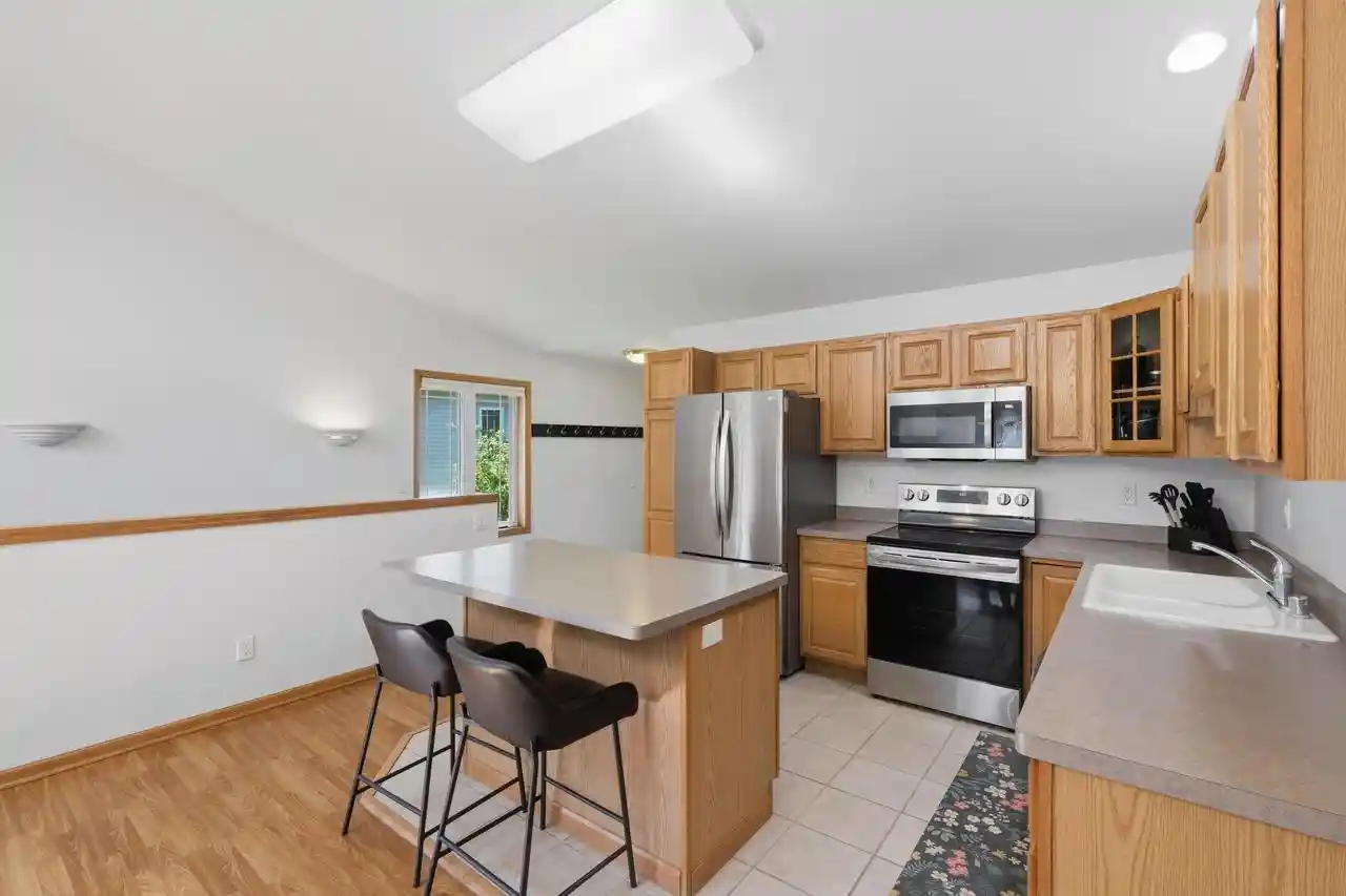 Photo 4 of Multi family home for sale at 1051-1053 Tamarack Way, Verona, WI 53593 | MLS# 2034150 | Listing updated on 2026-10-06