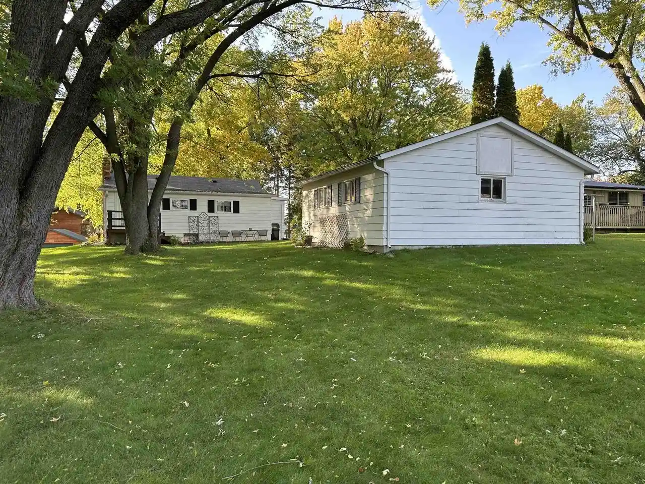 Photo 3 of Single family home for sale at N5170 Forest Glen Beach Rd, Ripon, WI 54971 | MLS# 2034153 | Listing updated on 2026-10-07