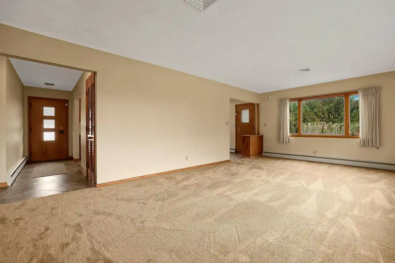 Photo 3 of Single family home for sale at 3200 Floral Ln, La Crosse, WI 54601 | MLS# 1983633 | Listing updated on 2026-10-07
