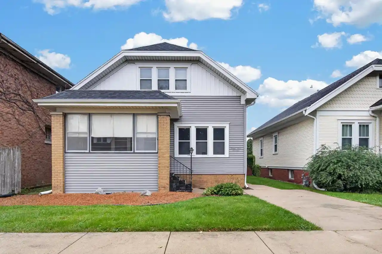 Photo 1 of Multi family home for sale at 2419 Geneva St, Racine, WI 53402 | MLS# 1983646 | Listing updated on 2026-10-08
