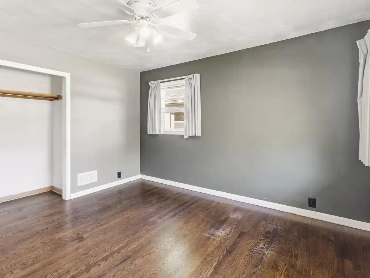 Photo 3 of Single family home for sale at 3434 Saint Clair St, Racine, WI 53402 | MLS# 1983652 | Listing updated on 2026-10-07