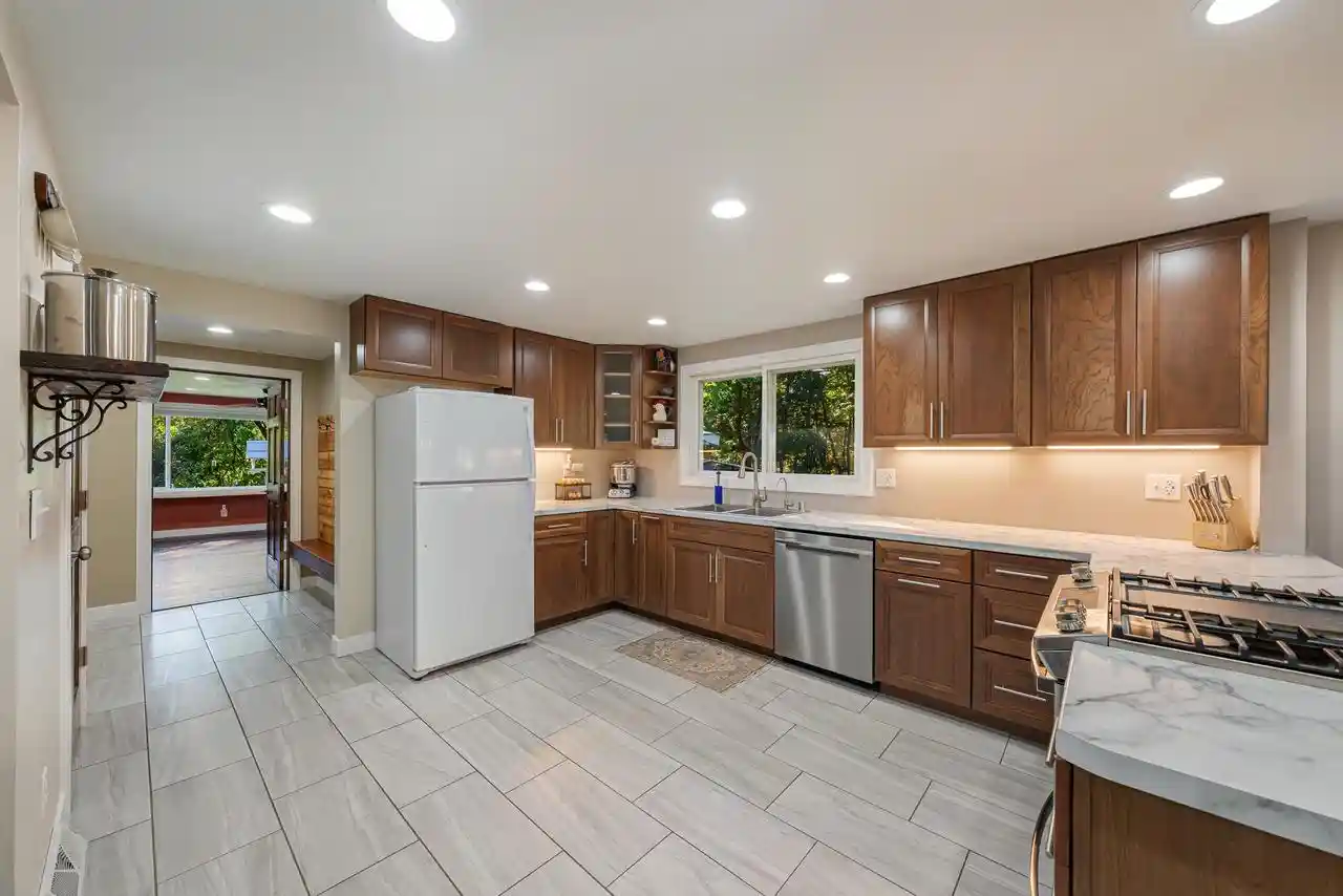 Photo 2 of Single family home for sale at N3425 County Rd Q, Waupaca, WI 54981 | MLS# 50333837 | Listing updated on 2026-10-07