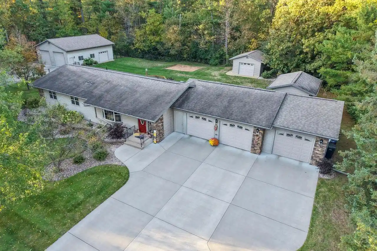 Photo 1 of Single family home for sale at 4805 Rosemary Cir, Wisconsin Rapids, WI 54494 | MLS# 22604986 | Listing updated on 2026-10-07