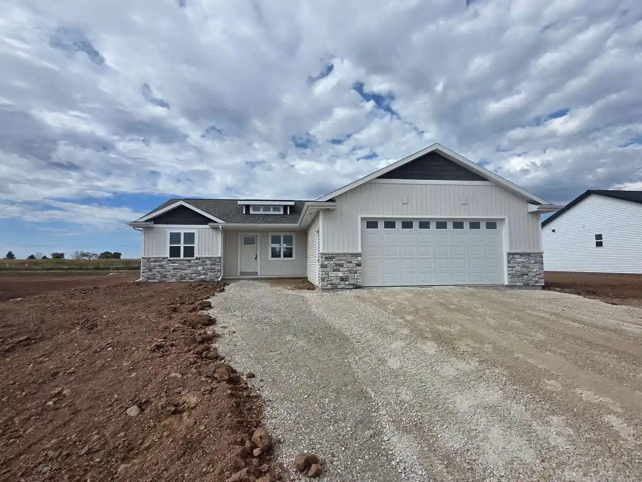 Photo 2 of Single family home for sale at W6874 Mcallister Dr, Greenville, WI 54942 | MLS# 50333887 | Listing updated on 2026-10-07