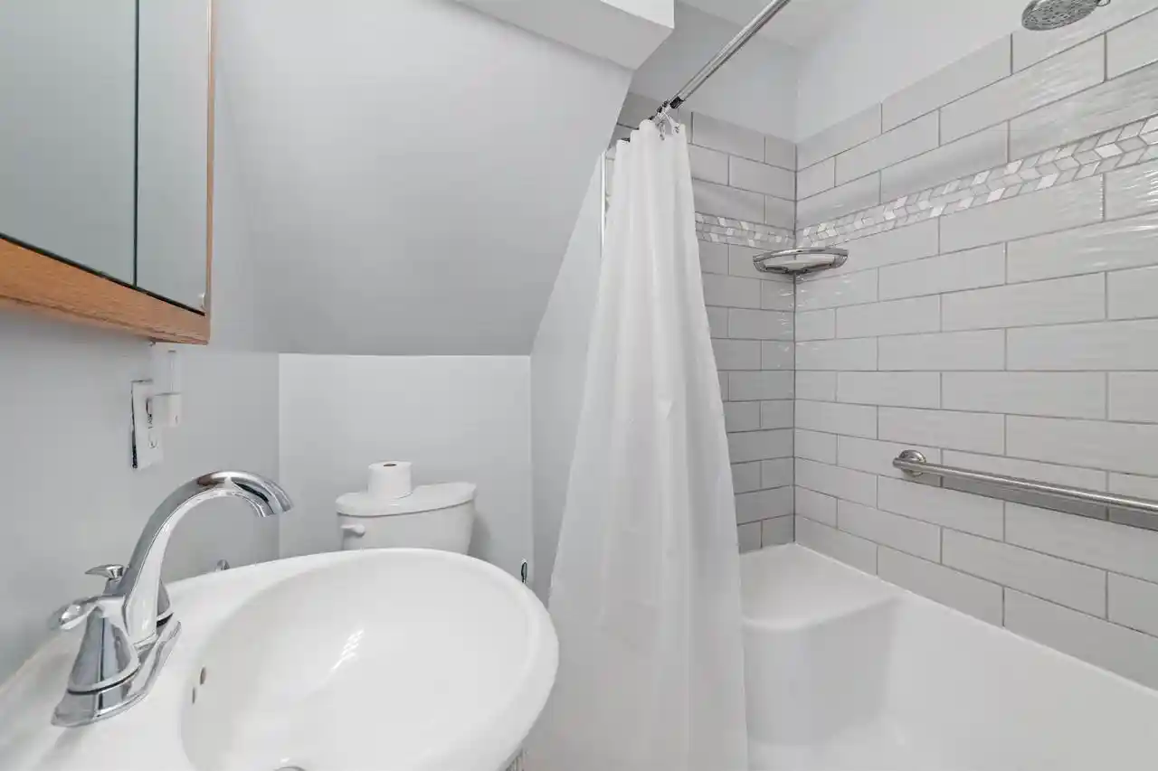 Photo 3 of Single family home for sale at 2504 16th Avenue, Menominee, MI 49858 | MLS# 50333886 | Listing updated on 2026-10-09
