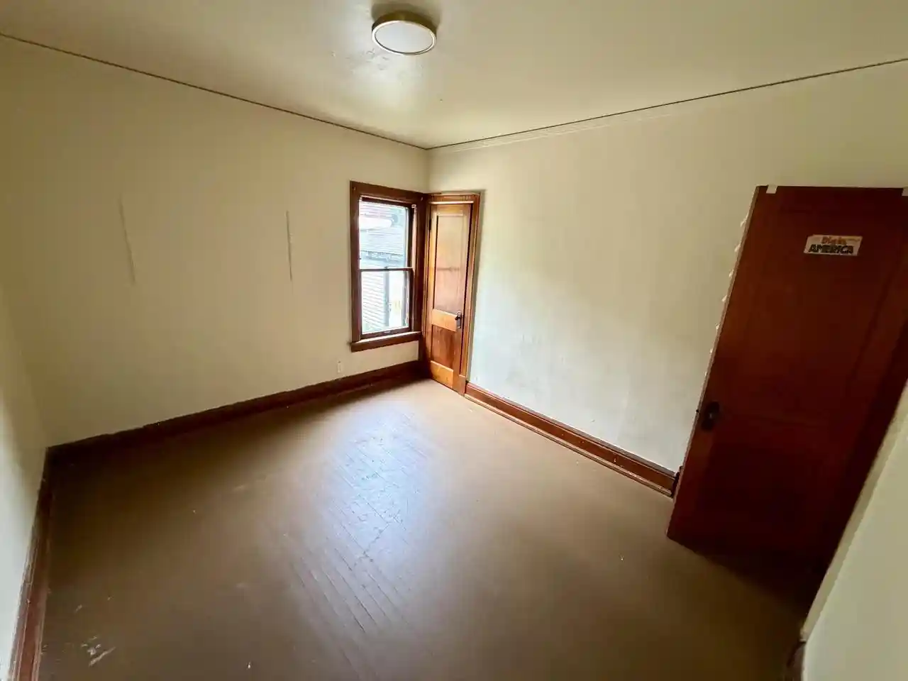 Photo 13 of Single family home for sale at 2206 W Keefe Ave, Milwaukee, WI 53206 | MLS# 1983657 | Listing updated on 2026-10-07