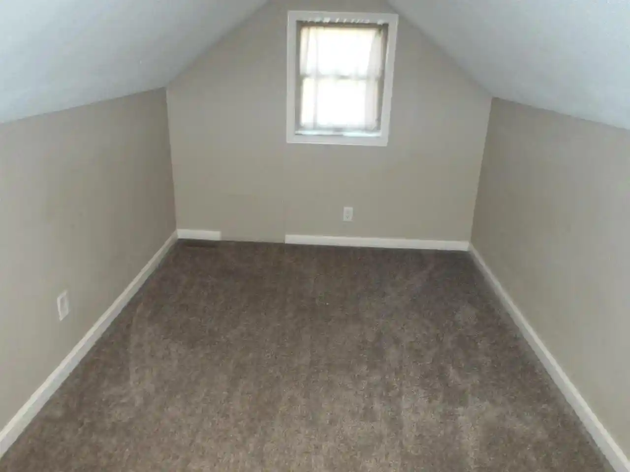 Photo 2 of Single family home for sale at 303 S Center St, Browntown, WI 53522 | MLS# 2034169 | Listing updated on 2026-10-13