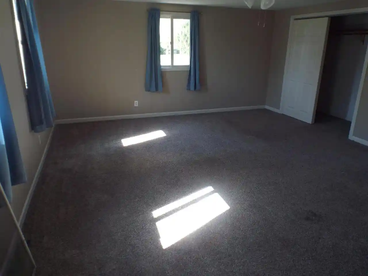 Photo 3 of Single family home for sale at 303 S Center St, Browntown, WI 53522 | MLS# 2034169 | Listing updated on 2026-10-13