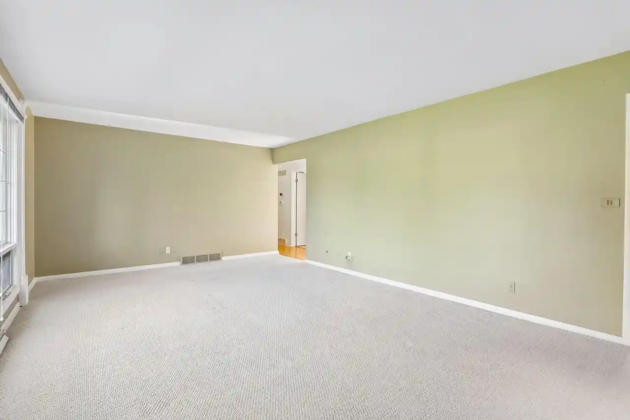 Photo 1 of Single family home for sale at 3250 Bermuda Blvd, Brookfield, WI 53045 | MLS# 1983691 | Listing updated on 2026-10-07