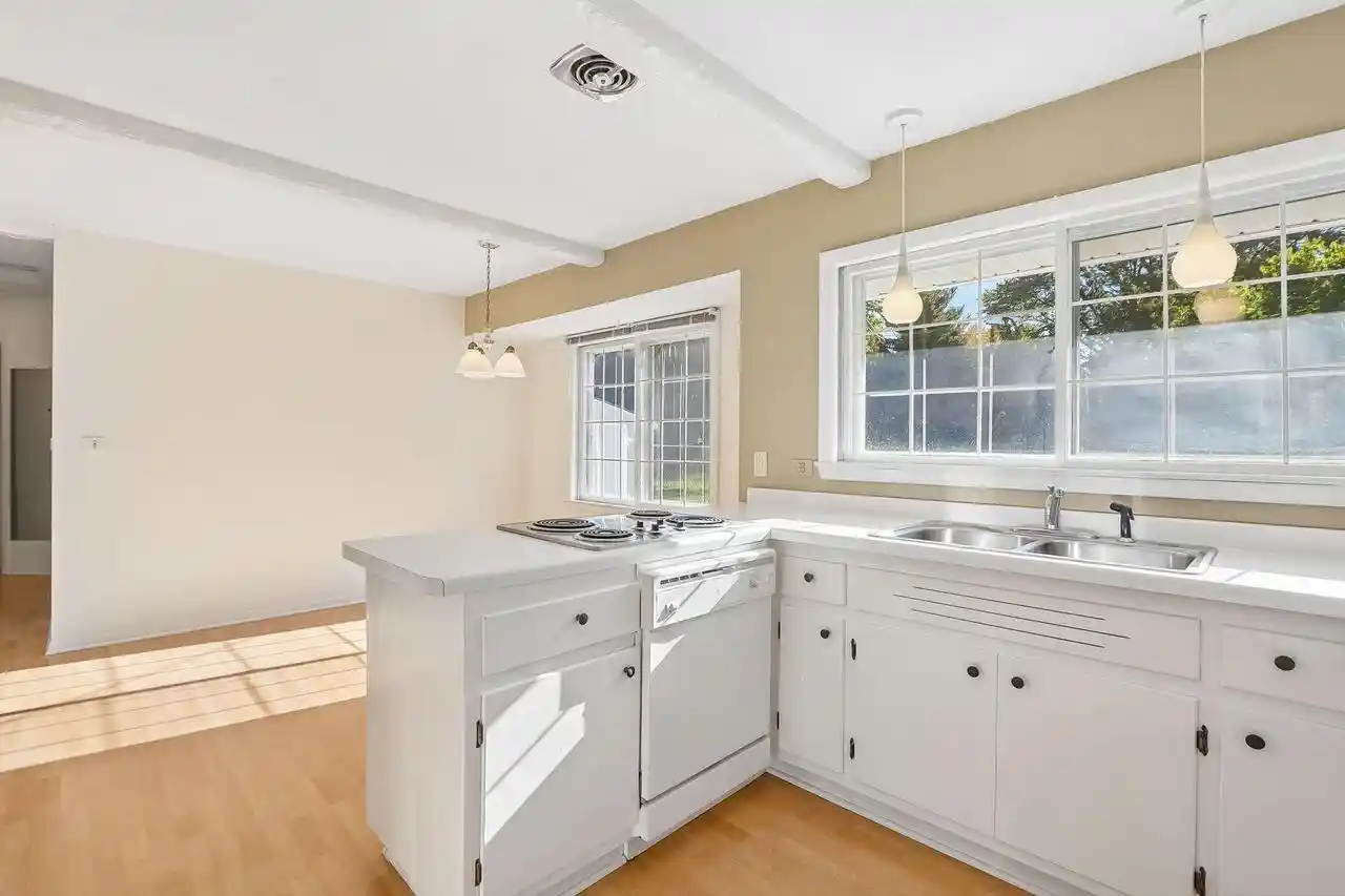Photo 4 of Single family home for sale at 3250 Bermuda Blvd, Brookfield, WI 53045 | MLS# 1983691 | Listing updated on 2026-10-07