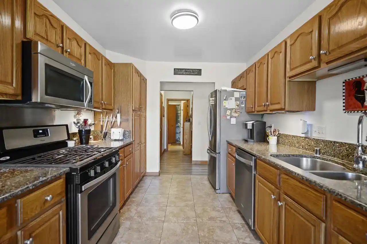 Listing Photo 5 - Condo for sale in building located at 3034 25th St, Kenosha, WI 53144