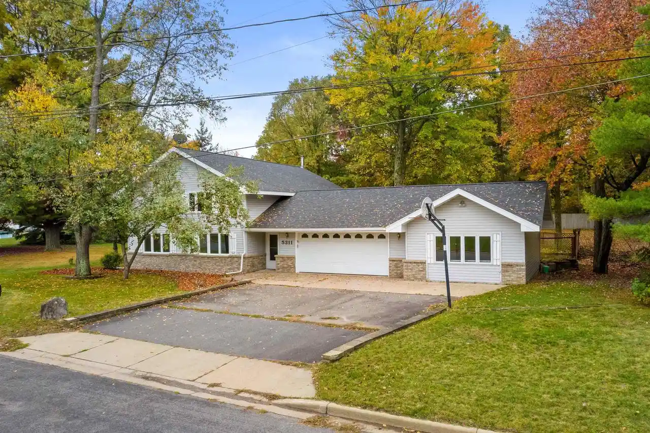 Photo 1 of Single family home for sale at 5311 Cathy Dr, Schofield, WI 54476 | MLS# 22604995 | Listing updated on 2026-10-07