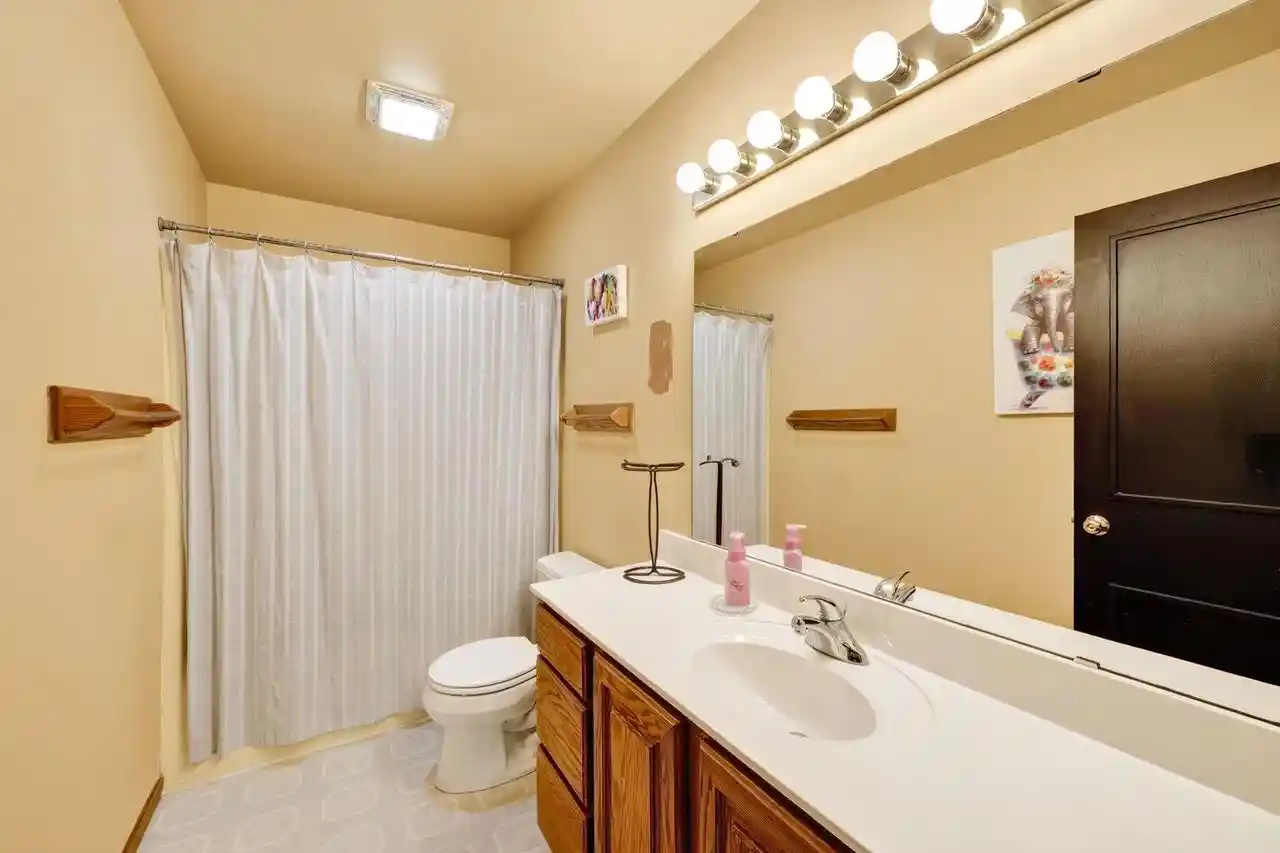 Photo 4 of Single family home for sale at 3165 Edmonton Dr, Sun Prairie, WI 53590 | MLS# 2034174 | Listing updated on 2026-10-09