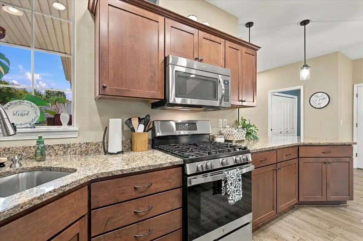 Photo 2 of Condo for sale at 542 Cedar Blfs Way, Slinger, WI 53086 | MLS# 1983701 | Listing updated on 2026-10-07