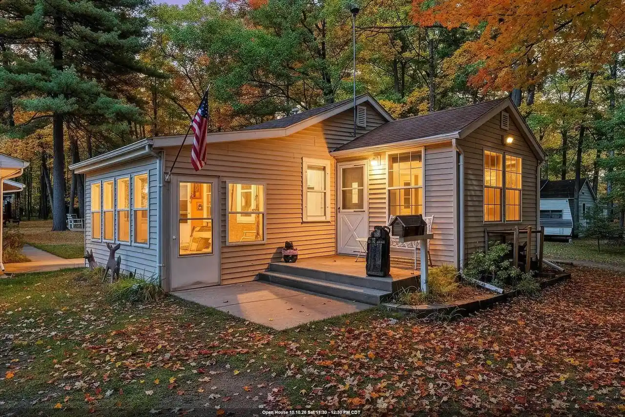 Single family home for sale at N7805 Noquebay Rd, Crivitz, WI 54114 | MLS# 50333907