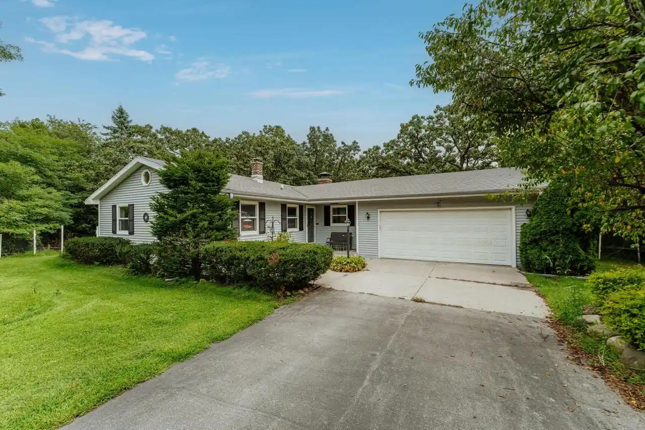 Photo 1 of Single family home for sale at S100w31478 County Rd Lo, Mukwonago, WI 53149 | MLS# 1983705 | Listing updated on 2026-10-08