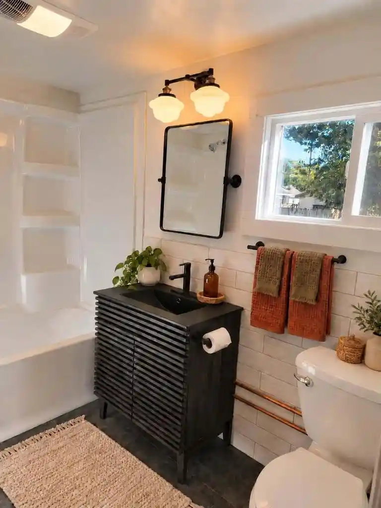 Photo 4 of Single family home for sale at 2006 Prospect St, La Crosse, WI 54603 | MLS# 1983706 | Listing updated on 2026-10-07