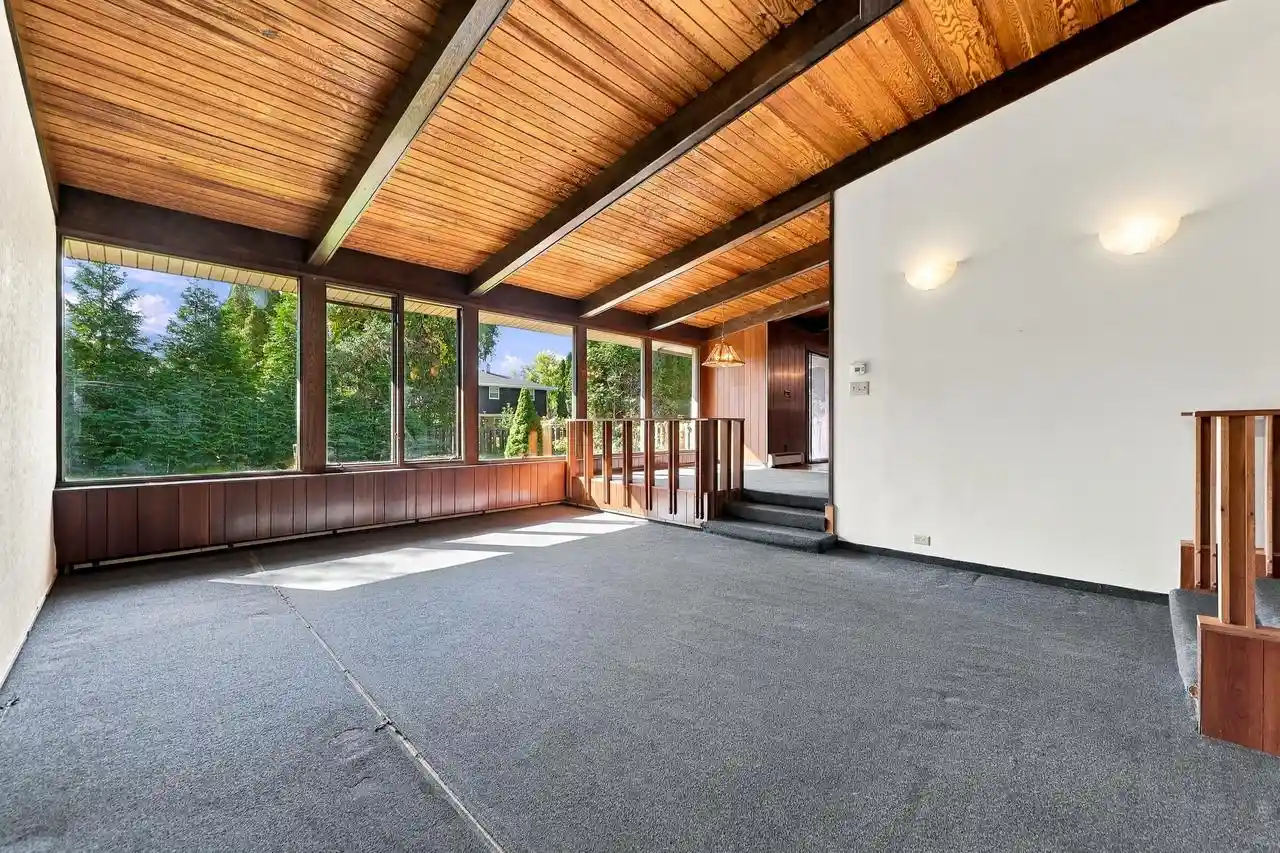 Photo 2 of Single family home for sale at 1607 Kaufmann Ave, Sheboygan, WI 53081 | MLS# 1983711 | Listing updated on 2026-10-08