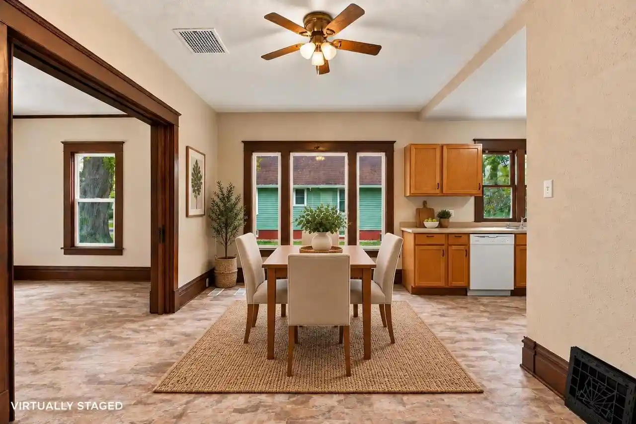 Photo 2 of Single family home for sale at 510 W Blodgett St, Marshfield, WI 54449 | MLS# 22604998 | Listing updated on 2026-10-08
