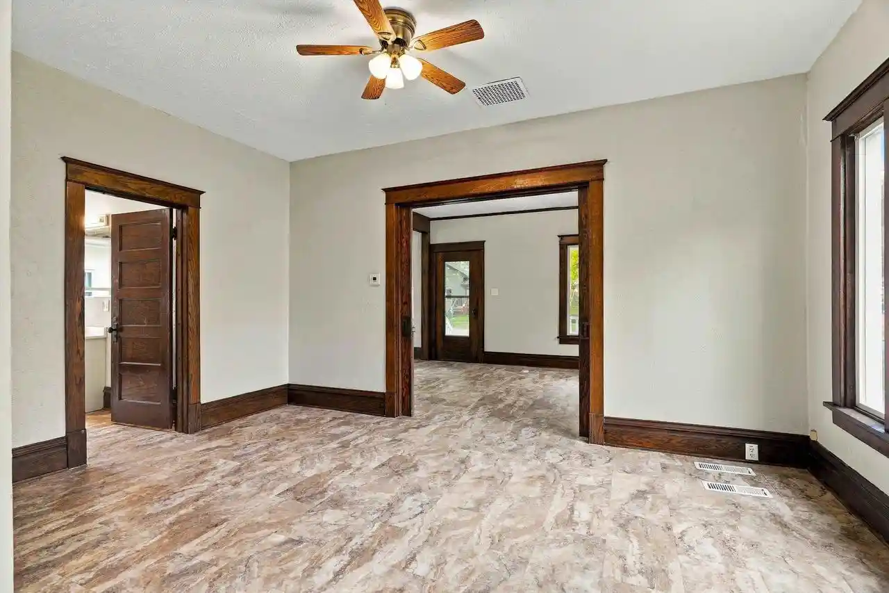 Photo 3 of Single family home for sale at 510 W Blodgett St, Marshfield, WI 54449 | MLS# 22604998 | Listing updated on 2026-10-08