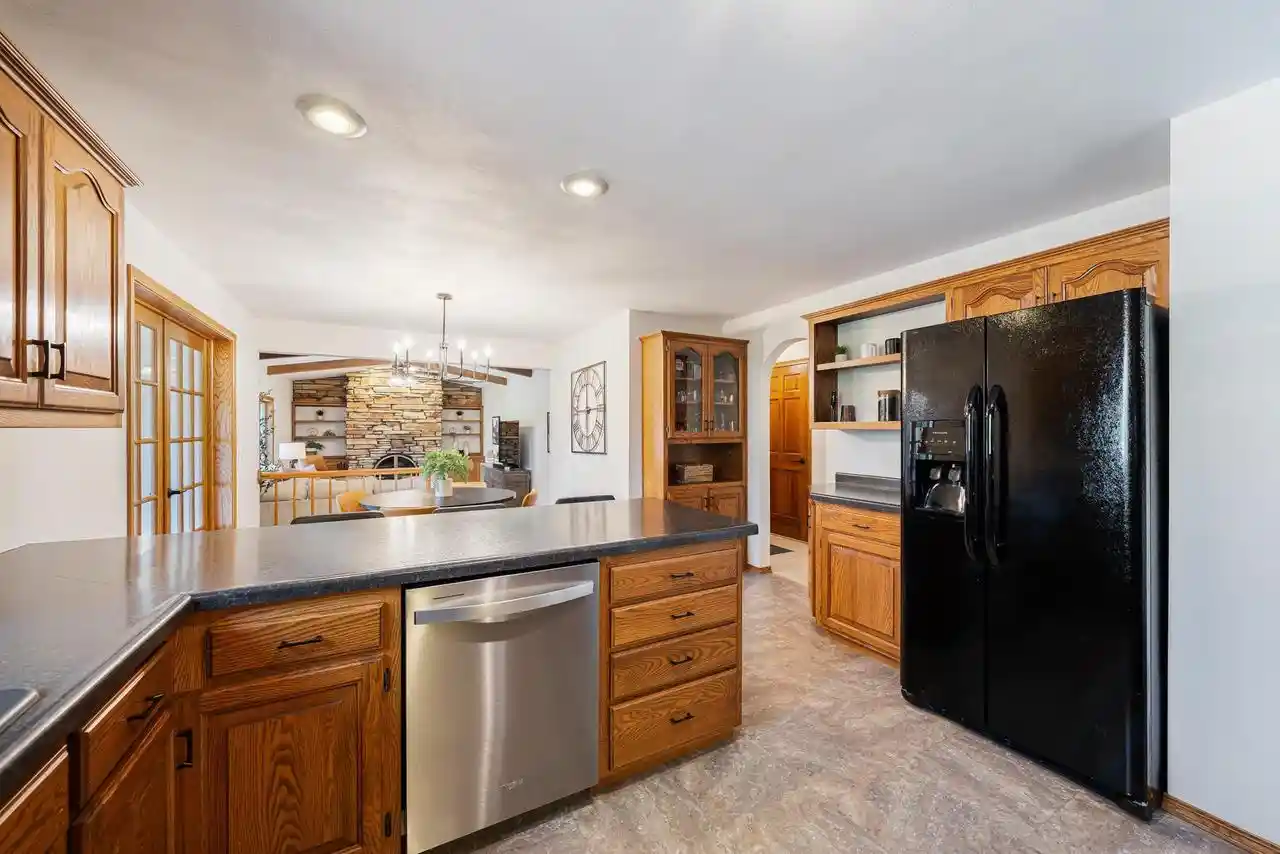 Photo 4 of Single family home for sale at 2543 W Sunnyview Cir, Appleton, WI 54914 | MLS# 50333918 | Listing updated on 2026-10-08