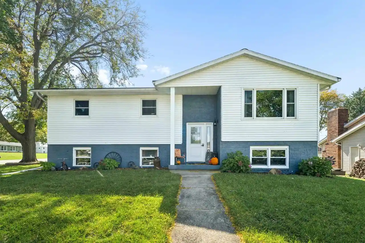 Photo 1 of Single family home for sale at 1201 Grove St, Beaver Dam, WI 53916 | MLS# 50333908 | Listing updated on 2026-10-07