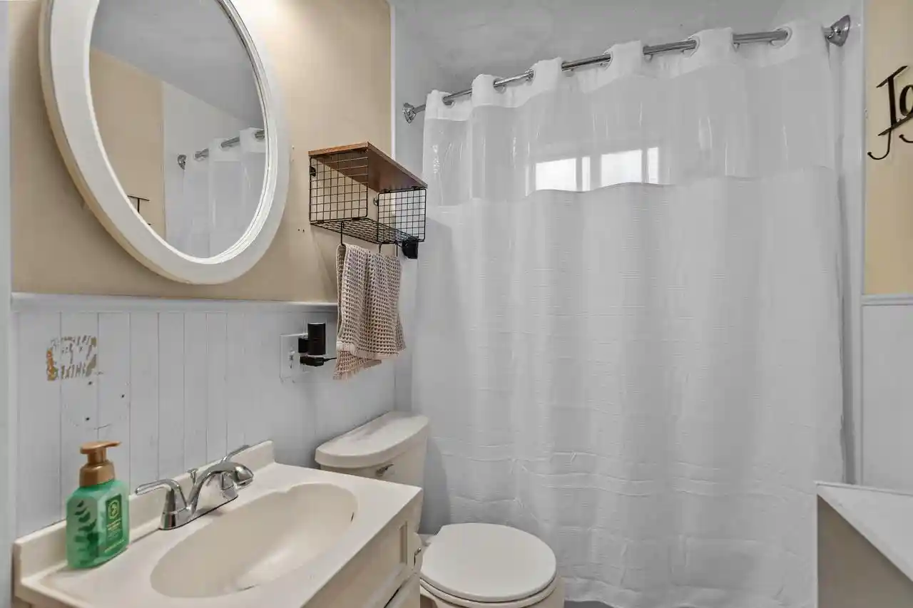 Photo 2 of Single family home for sale at 333 W 11th Avenue, Oshkosh, WI 54902 | MLS# 50333919 | Listing updated on 2026-10-07