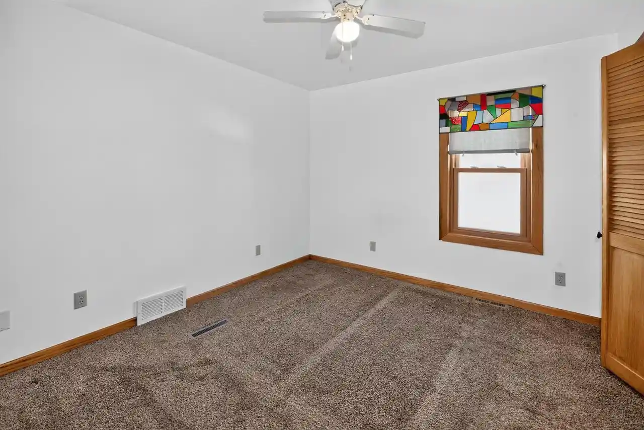 Photo 1 of Single family home for sale at 2826 S Chase Ave, Milwaukee, WI 53207 | MLS# 1983724 | Listing updated on 2026-10-07