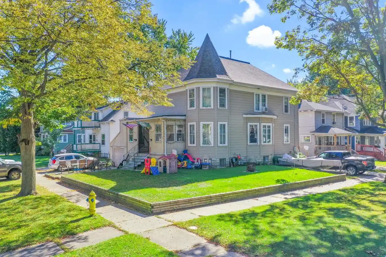 Multi family home for sale at 617 Phoebe St, Green Bay, WI 54303 | MLS# 50333922