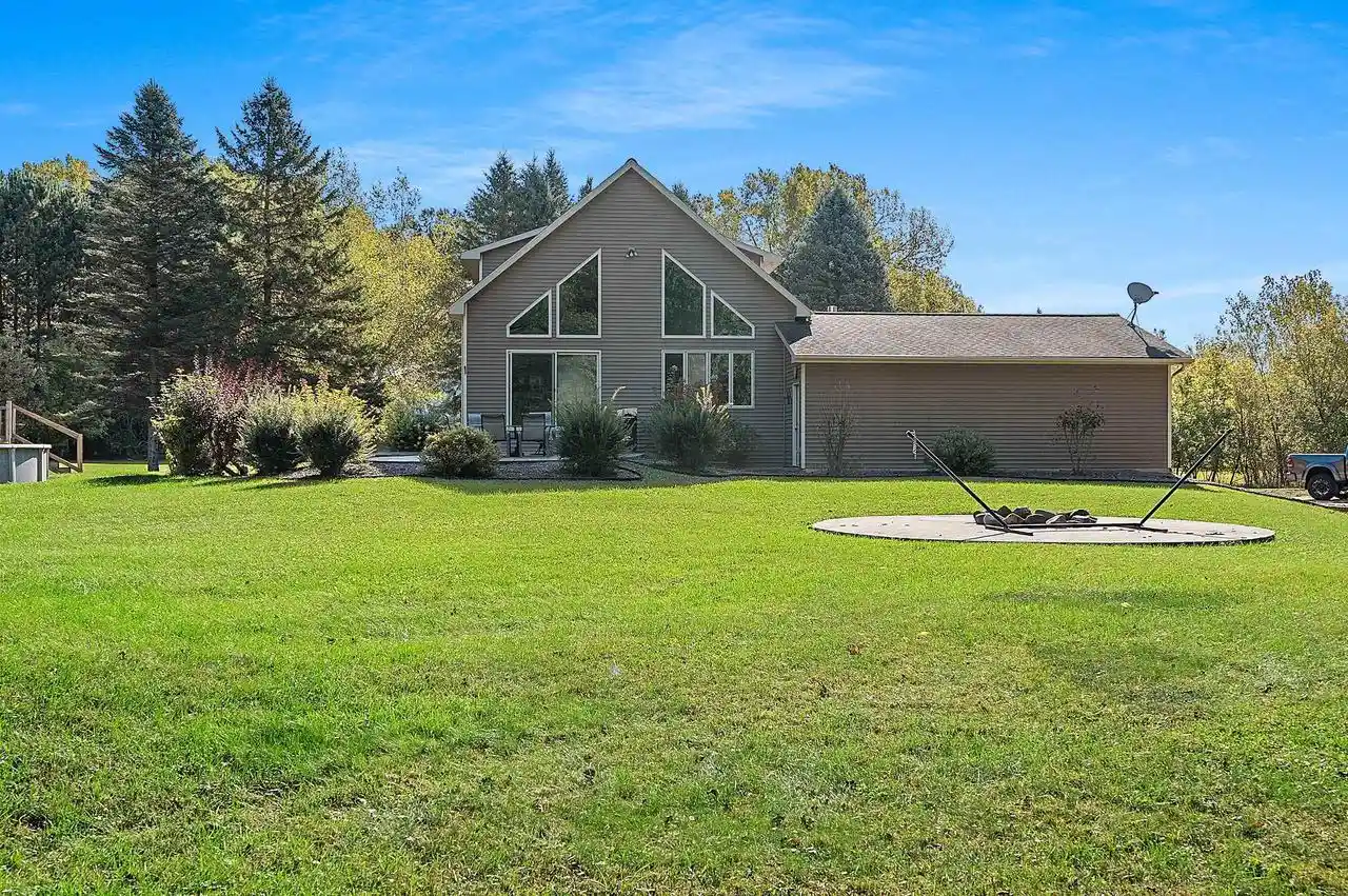 Photo 1 of Single family home for sale at 2277 J Edward Ct, Suamico, WI 54313 | MLS# 50333925 | Listing updated on 2026-10-07