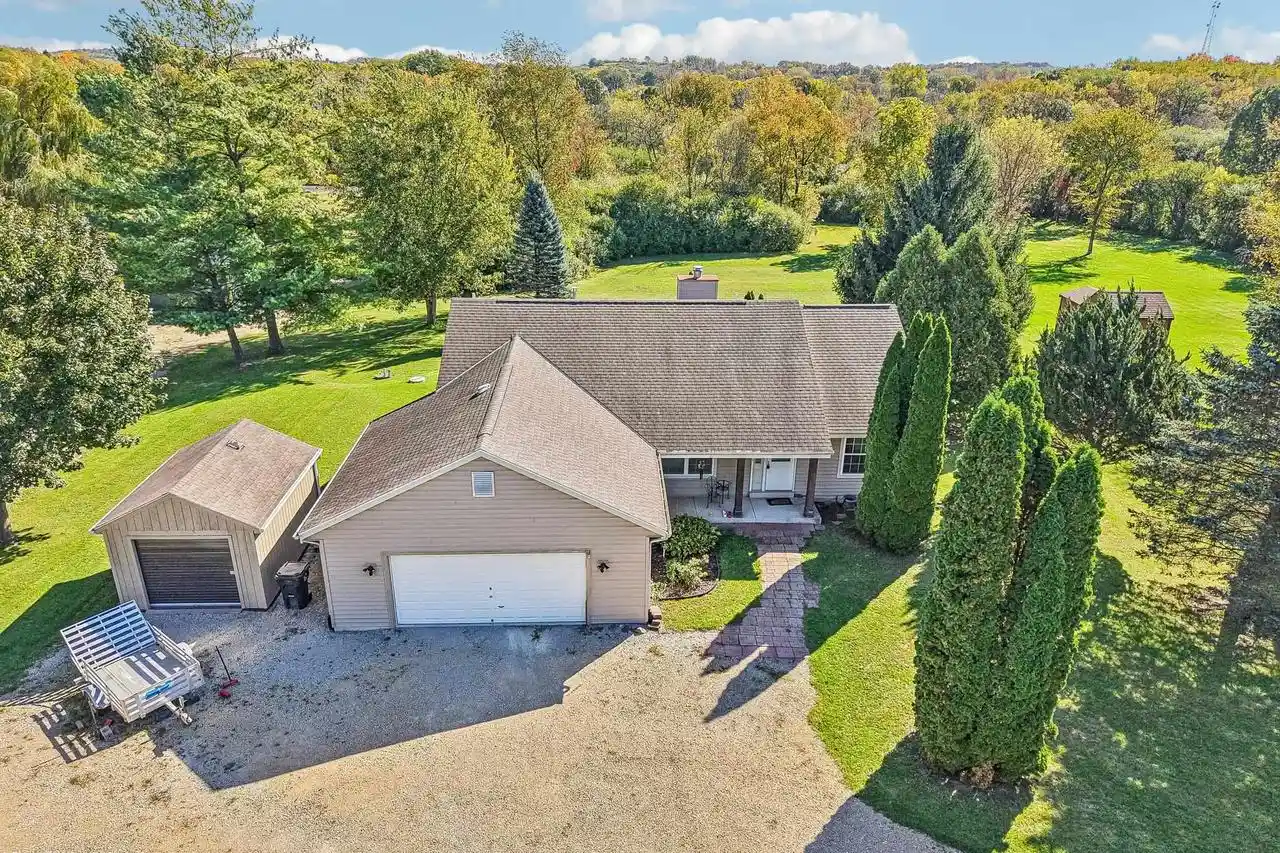 Photo 1 of Single family home for sale at N6244 Jefferson Rd, Johnson Creek, WI 53038 | MLS# 2034188 | Listing updated on 2026-10-09