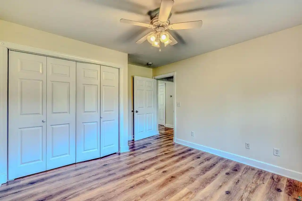 Photo 4 of Multi family home for sale at 1213-15 22nd Avenue E, Superior, WI 54880 | MLS# 6128371 | Listing updated on 2026-10-07