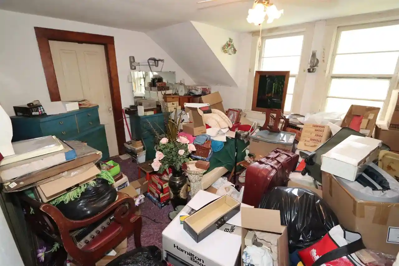Photo 3 of Single family home for sale at 29 Lakeshore Dr, Fond Du Lac, WI 54937 | MLS# 50333928 | Listing updated on 2026-10-07