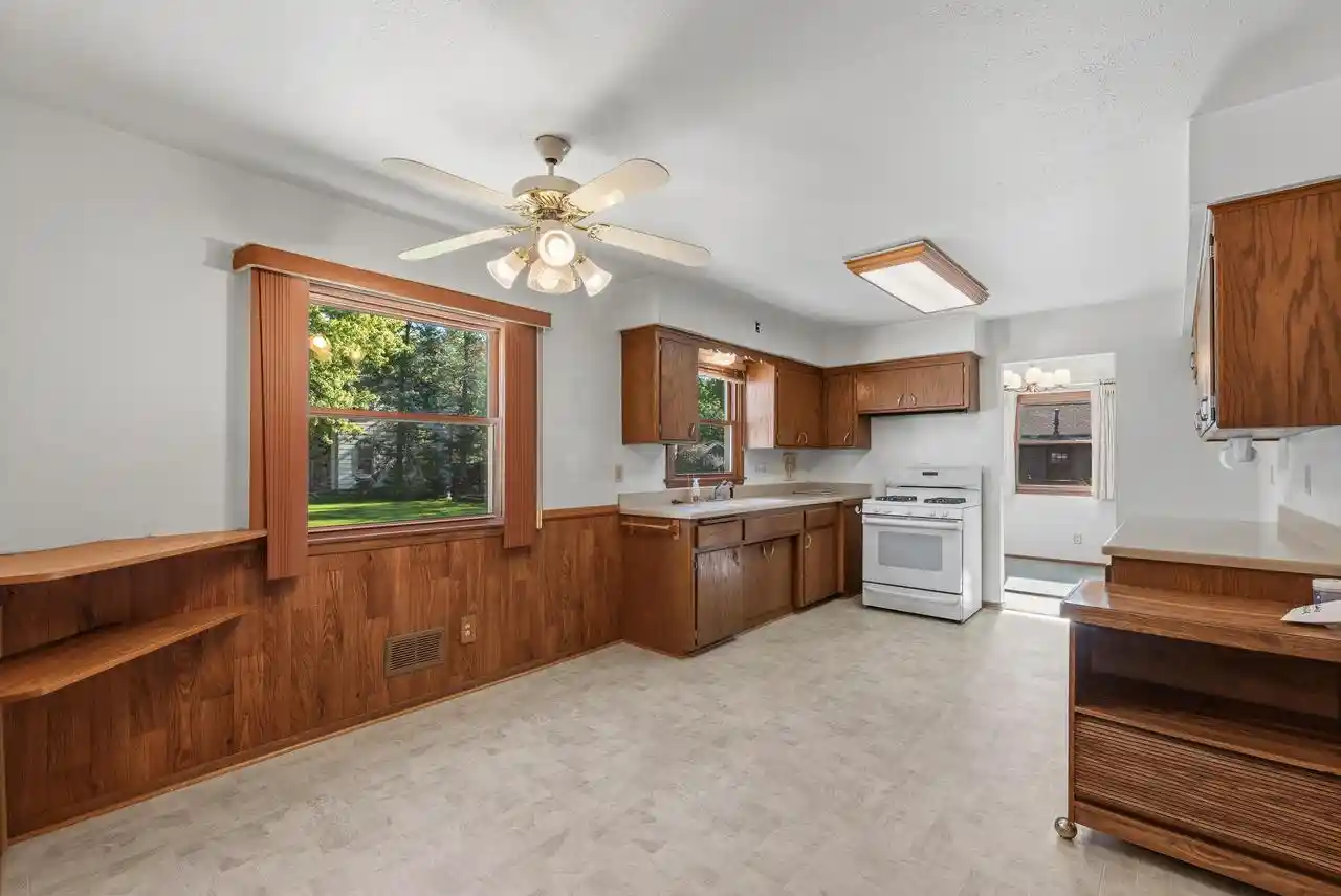 Photo 2 of Single family home for sale at 1115 Saratoga Pkwy, Oconomowoc, WI 53066 | MLS# 1983729 | Listing updated on 2026-10-09