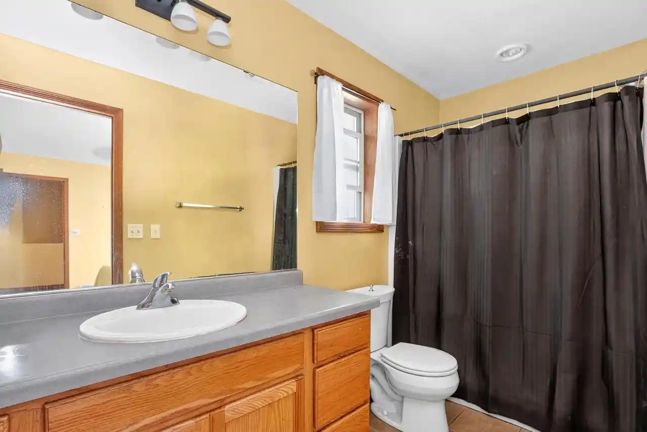 Photo 1 of Single family home for sale at 1729 Justin Dr, Omro, WI 54963 | MLS# 50333916 | Listing updated on 2026-10-07