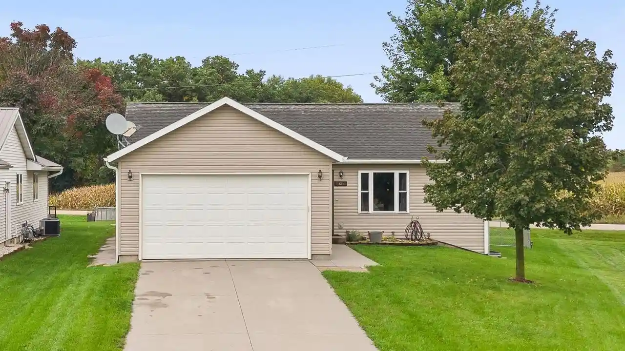 Photo 1 of Single family home for sale at 82 Bindl Dr, Reedsburg, WI 53959 | MLS# 2034191 | Listing updated on 2026-10-09