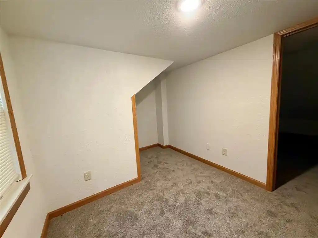 Photo 4 of Single family home for sale at 2519 Peebles St, Eau Claire, WI 54703 | MLS# 1605743 | Listing updated on 2026-10-07