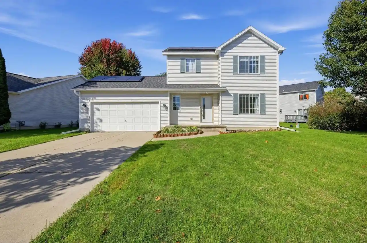 Photo 1 of Single family home for sale at 1138 Glacier Hl Dr, Madison, WI 53704 | MLS# 2034193 | Listing updated on 2026-10-08